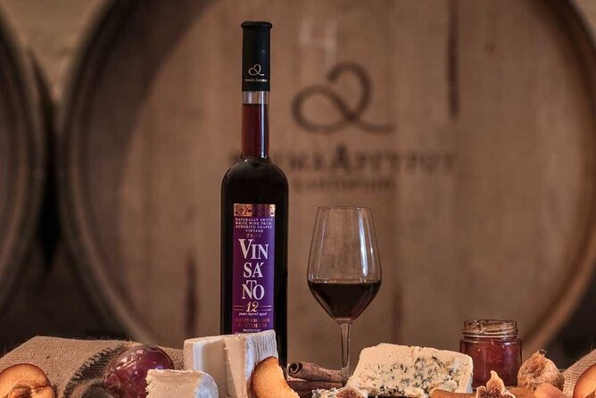 Small Group Local Wine Tasting Tour In Santorini - The tastings and the meze-style meal: what you really get
