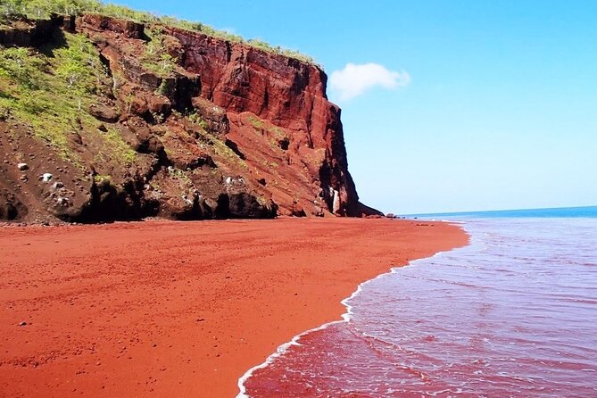 South Santorini Half-Day Private Tour - Megalochori village: Cycladic lanes and the island’s wine-zone feel