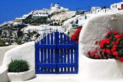 The Best of Santorini: 5-Hour Private Guided Tour of the Island - Oia: Blue Domes, Classic Views, and an Hour That Counts