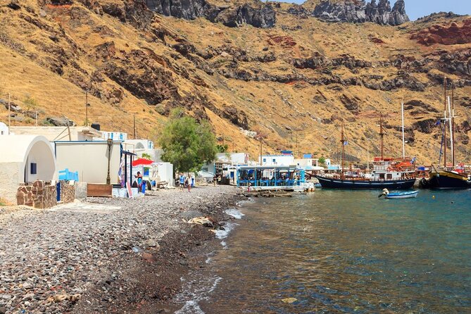 Top Spots Bus Tour in Santorini with Transportation - Stop 3: Akrotiri archaeological site and the 4500 BC perspective