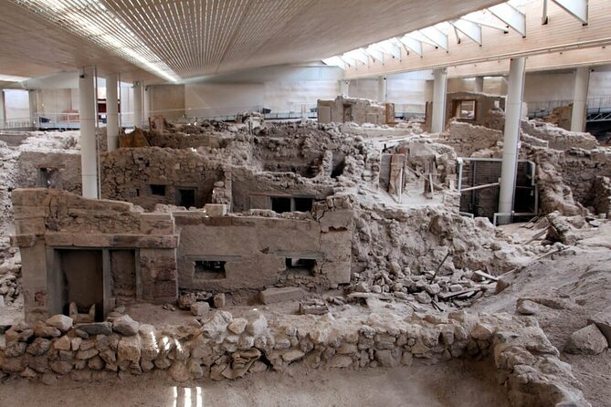 Traditional Villages & Akrotiri Excavations: Private Tour - Red Beach: short scenic payoff with big color